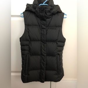 Patagonia Black Down Hood Vest XS MSRP $189